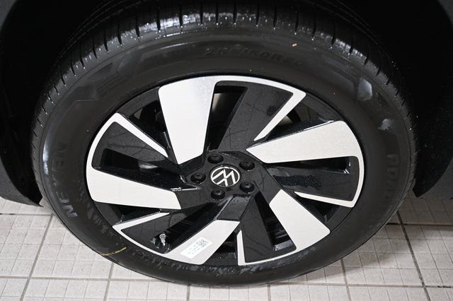 2026 Volkswagen Atlas Cross Sport SE w/Tech - Photo 17