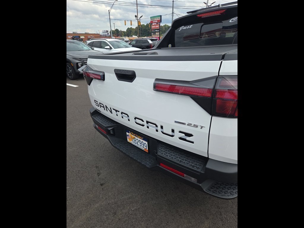 Used 2023 White Hyundai SEL Premium image 6