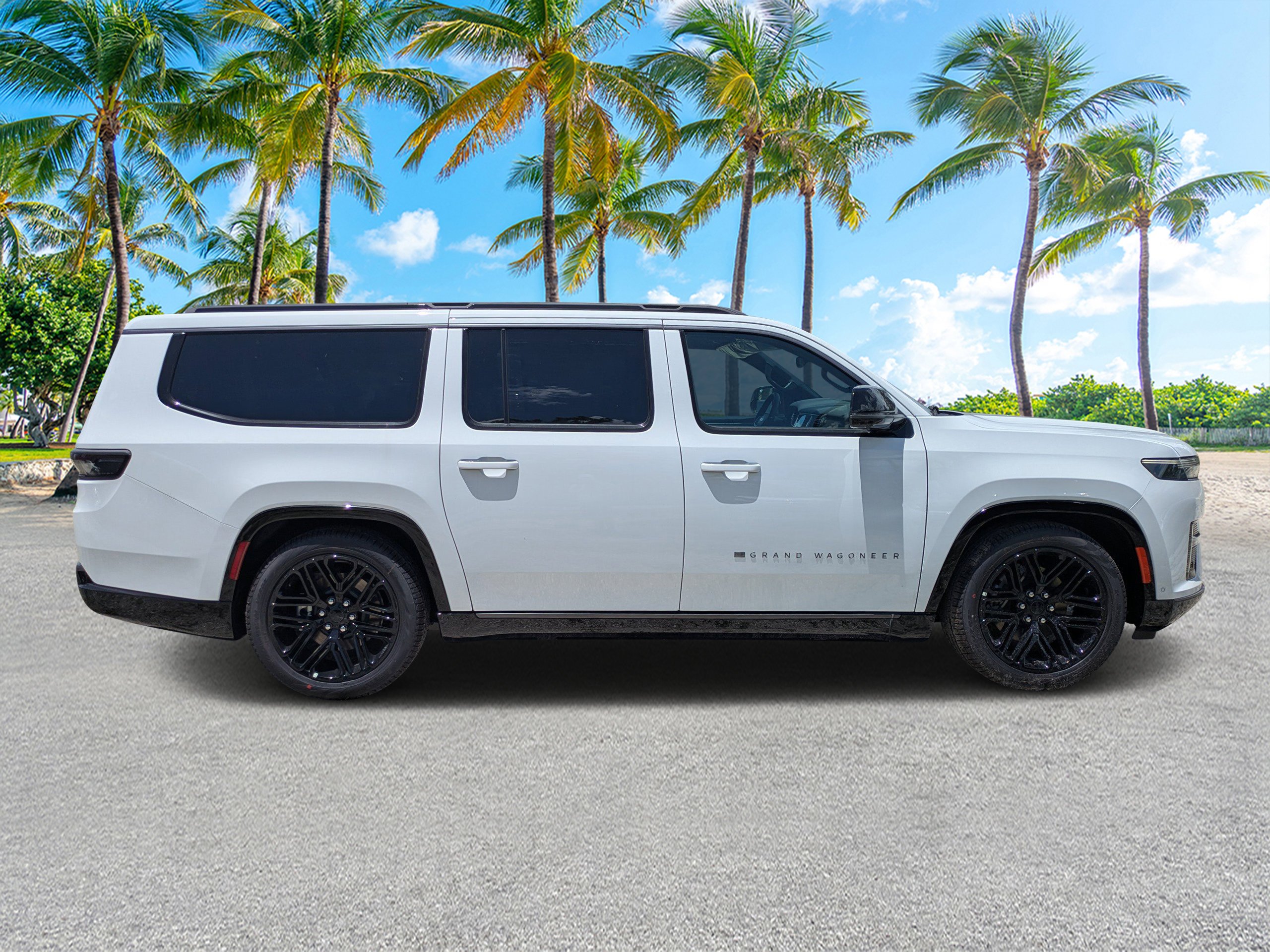 New 2026 Bright White Clear-Coat Exterior Paint Jeep Limited Reserve image 2