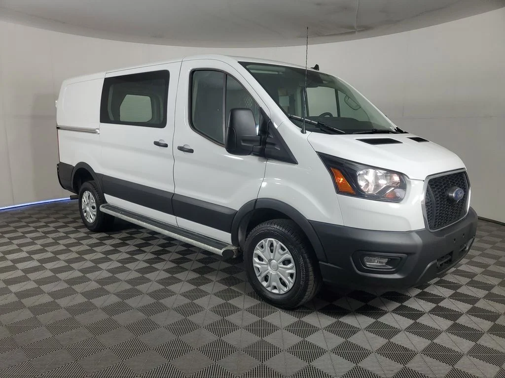 Used 2024 White Ford Base image 3