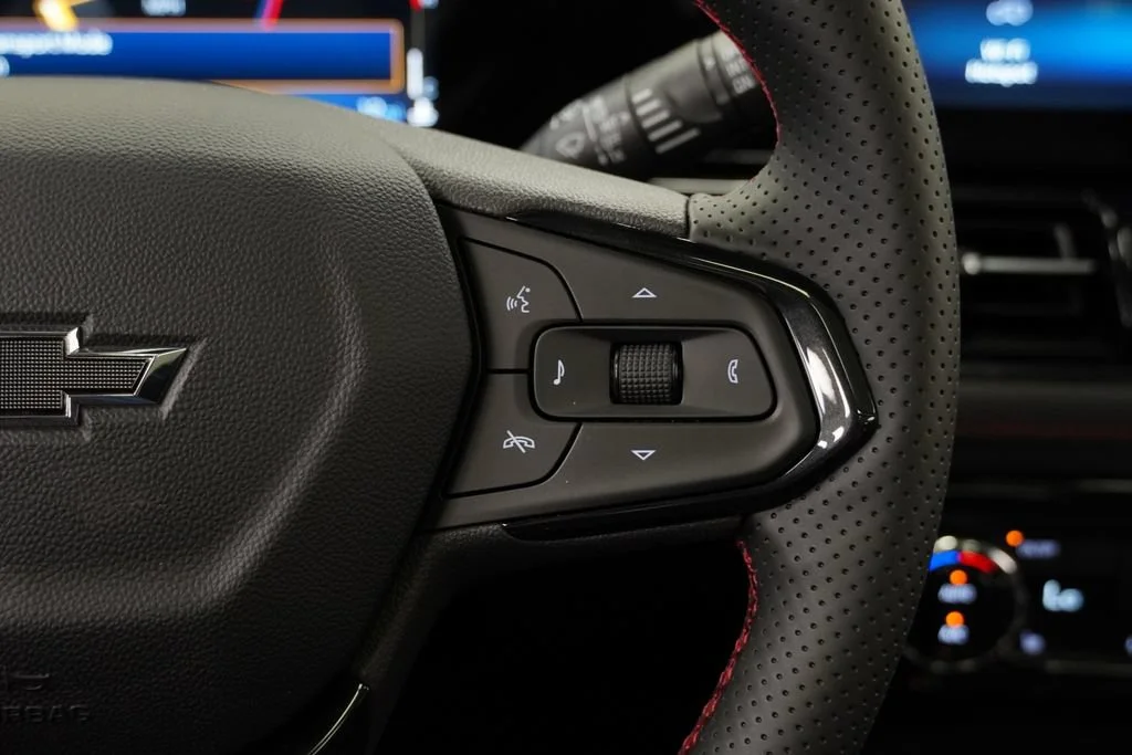 New 2026 Mosaic Black Metallic Chevrolet RS image 21