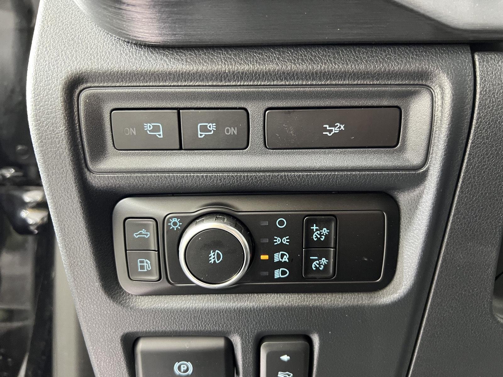 Used 2023 Agate Black Ford LARIAT image 16