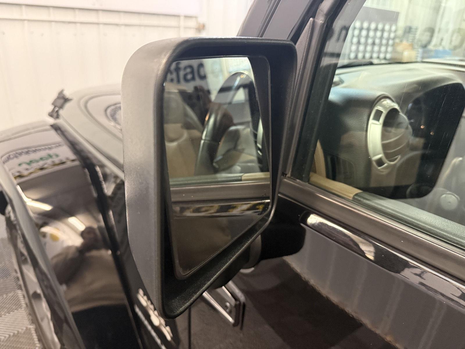 2018 Jeep Wrangler Sahara - Photo 23