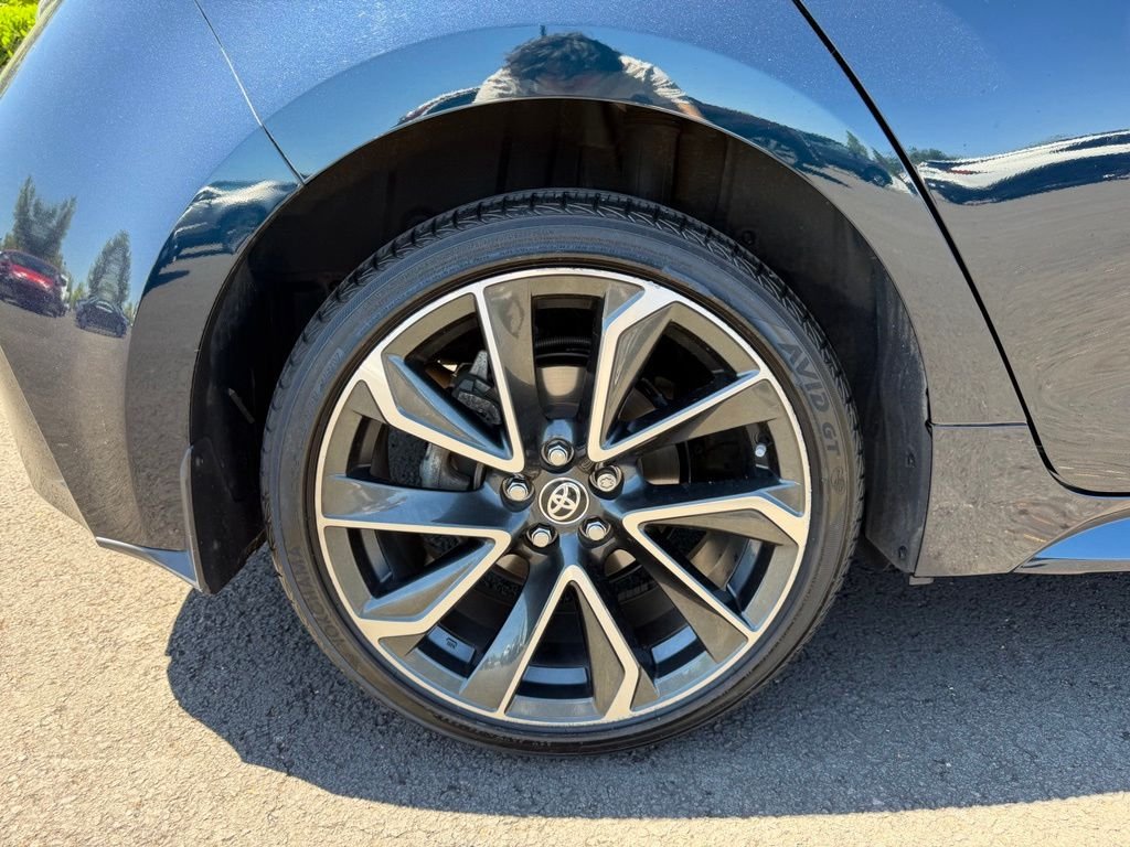 Used 2022 Galactic Aqua Mica Toyota XSE image 9