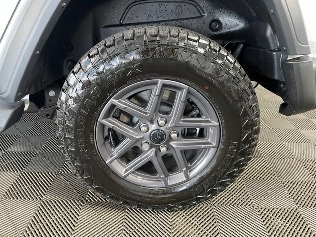 Used 2026 White Jeep Sport S image 10