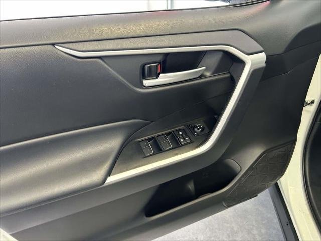 Certified Used 2025 ICE CAP Toyota  image 15
