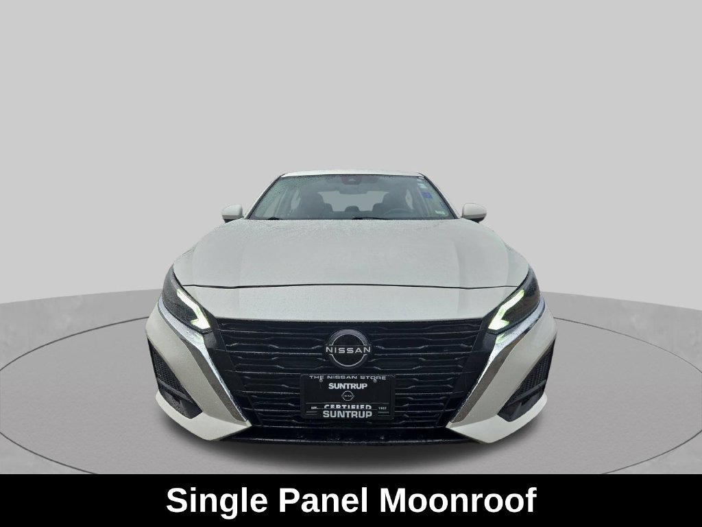 Used 2024 White Nissan 2.5 SV image 18