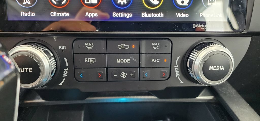 Used 2017 Lightning Blue Ford XL image 32