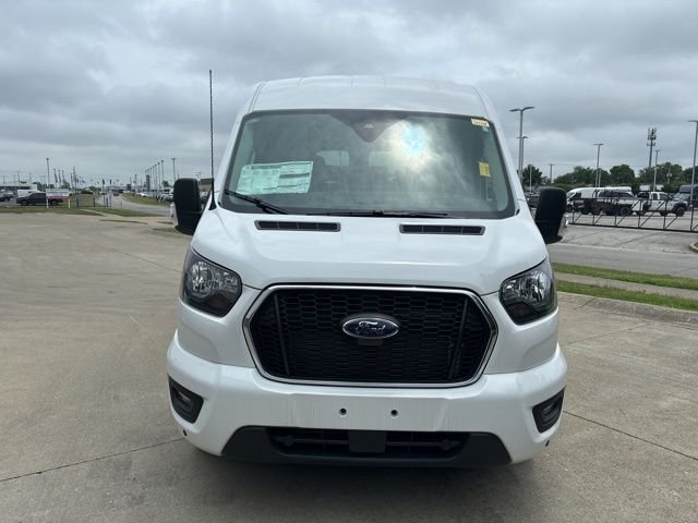 New 2024 White Ford Medium Roof Pass. XLT AWD image 3