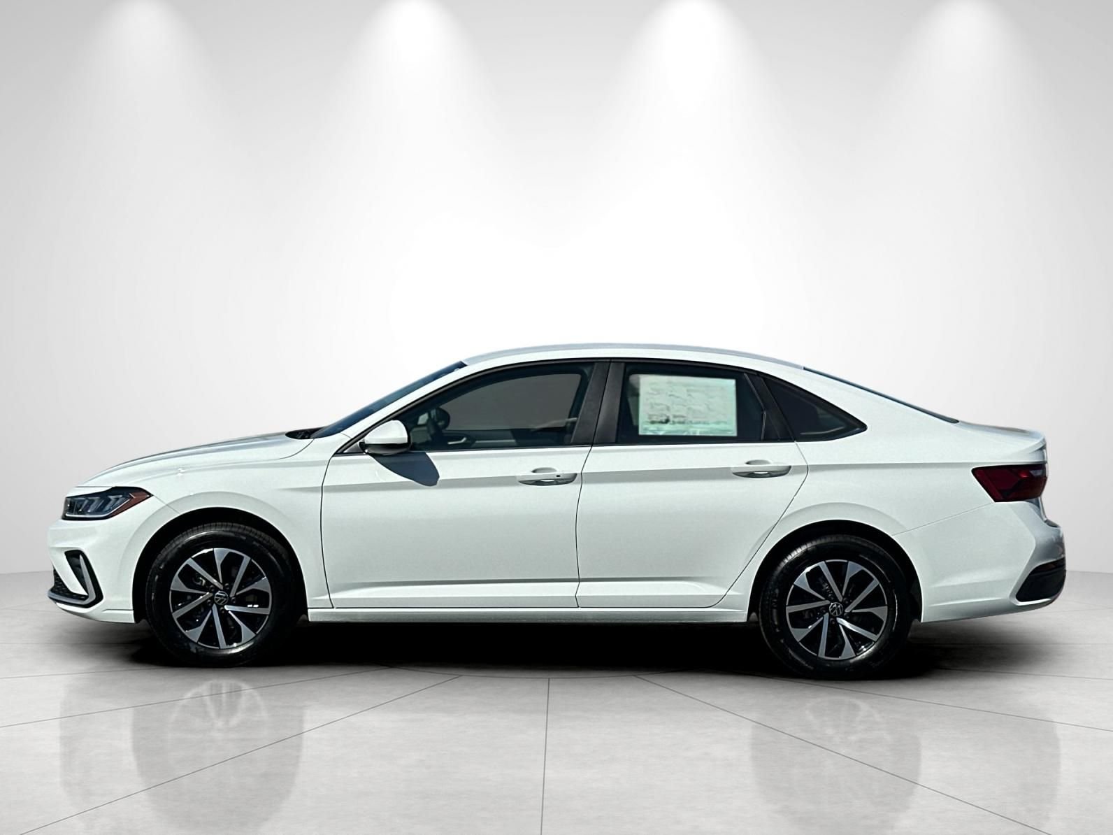 New 2027 Pure White Volkswagen 1.5T S image 2