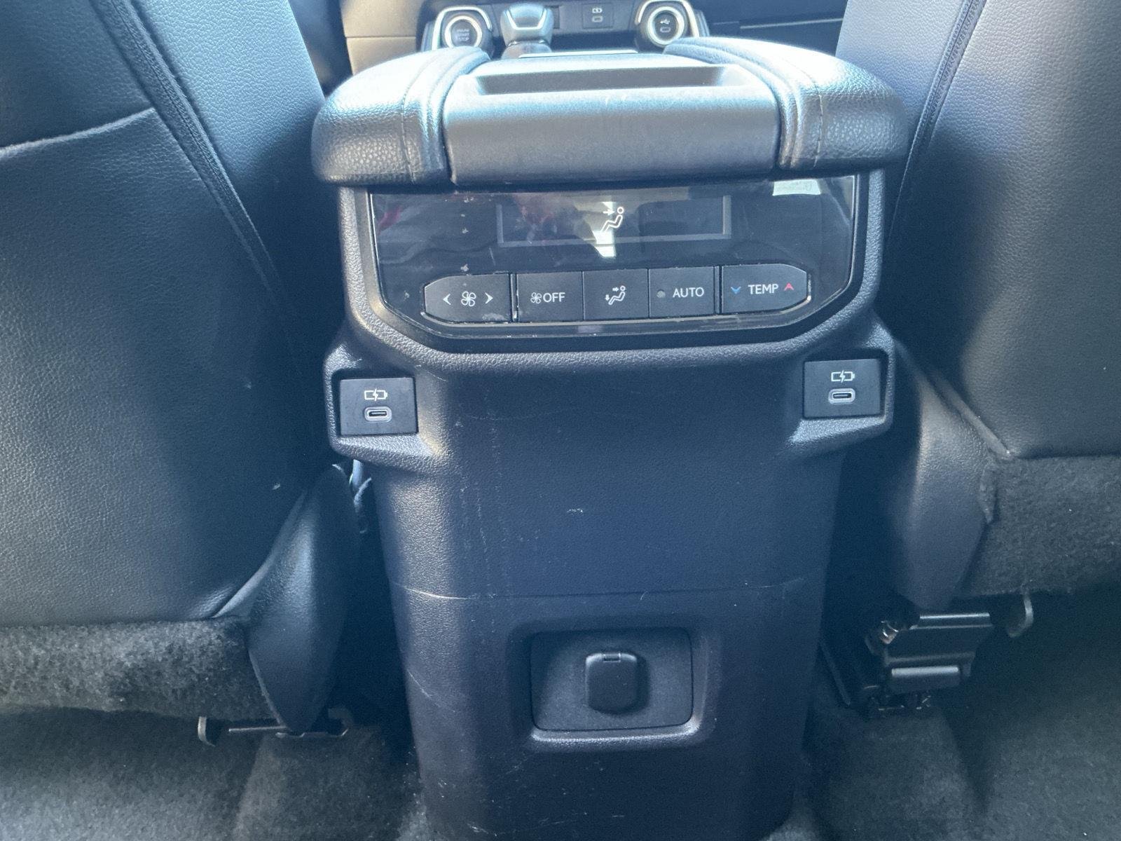 2024 Toyota Grand Highlander XLE - Photo 10