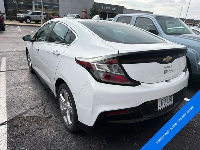 Used 2017 Summit White Chevrolet LT image 7