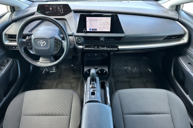 Certified Used 2025  Toyota LE image 17