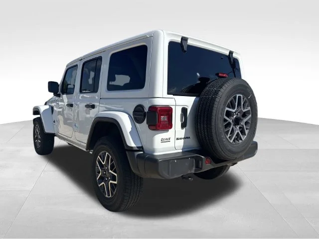 Used 2026 White Jeep Sahara image 8