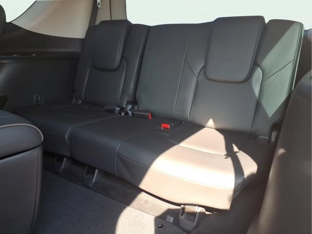Used 2023 Black Nissan Platinum 2WD image 23