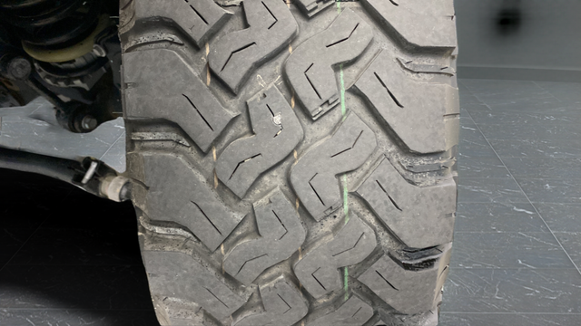 Certified Used 2025 Anvil Clearcoat Jeep Mojave image 36