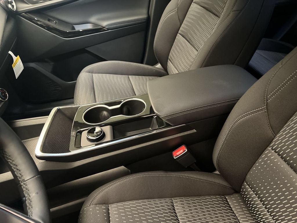2026 Chevrolet Equinox LT - Photo 20