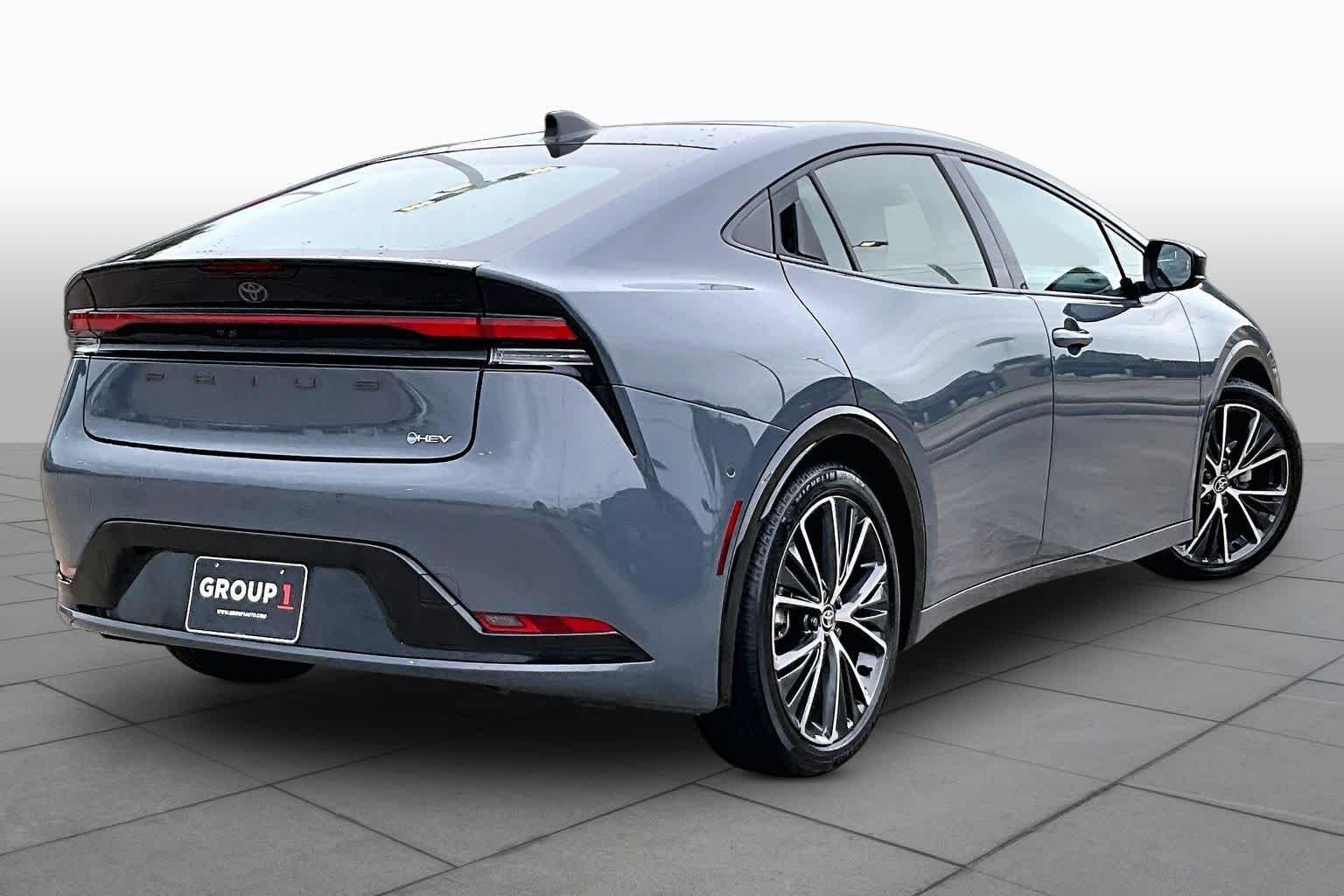 Certified Used 2025 Guardian Gray Toyota Limited image 13