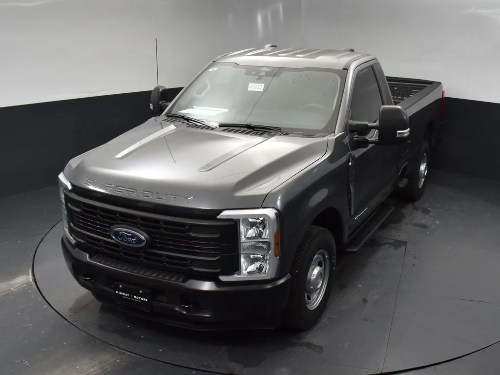 New 2025 Gray Ford XL image 29