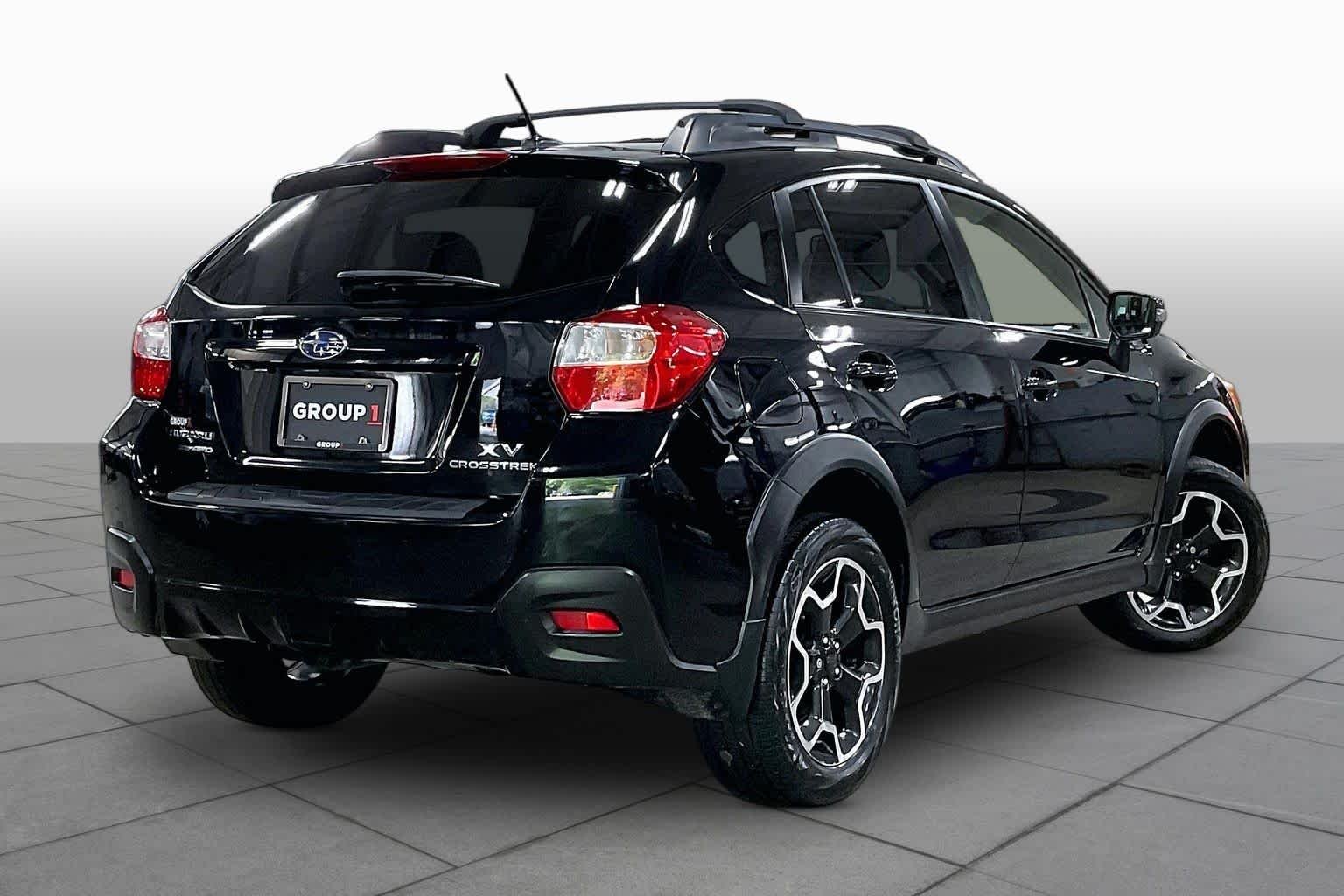 Used 2015 Crystal Black Silica Subaru Limited image 13