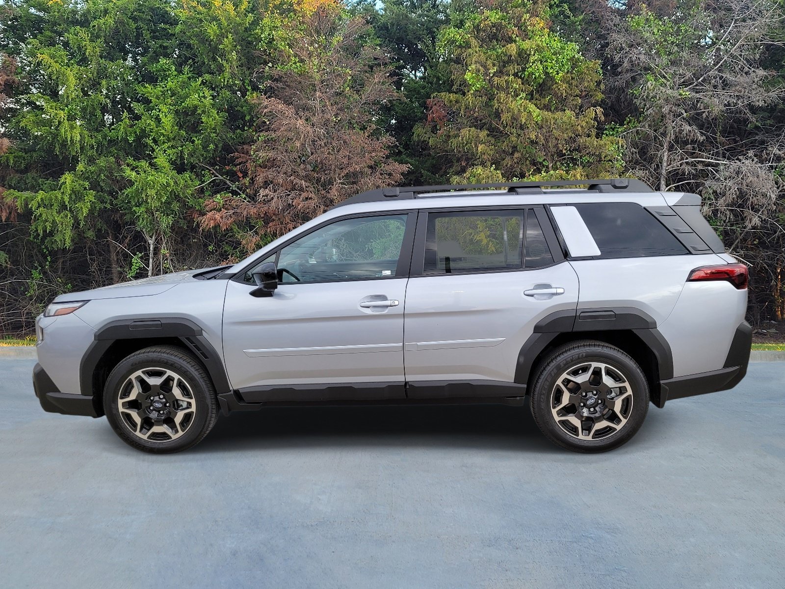 Used 2026 Ice Silver Metallic Subaru Touring image 21