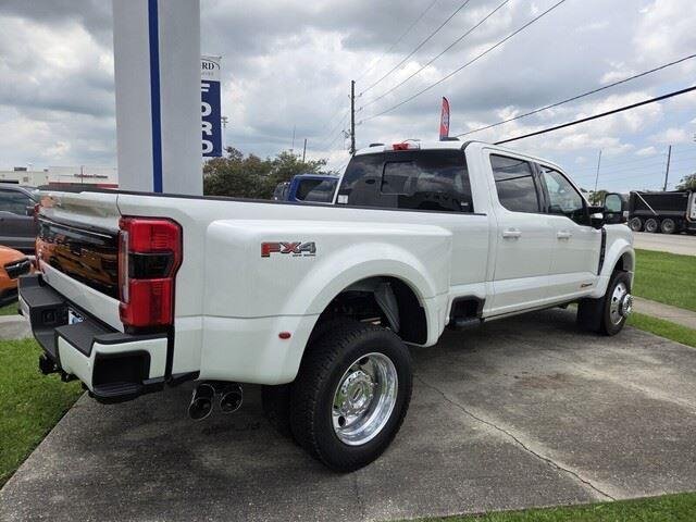 New 2026 Star White Metallic Tri-Coat Ford F-450® Platinum® image 5
