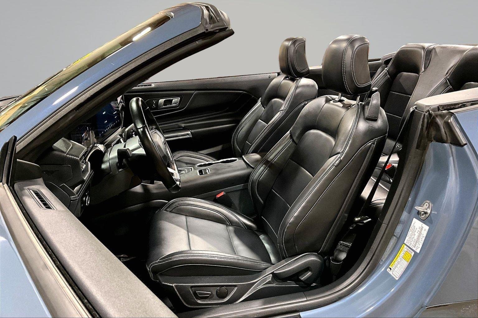 Used 2025 Vapor Blue Ford EcoBoost Premium image 25