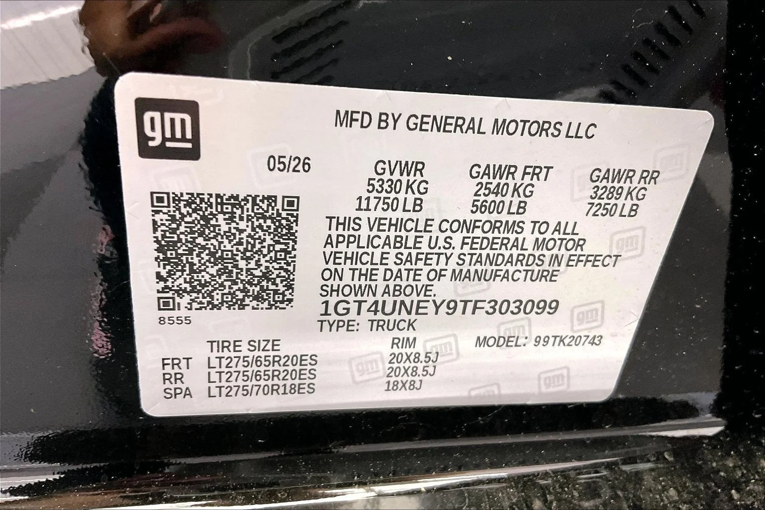 New 2026 Onyx Black GMC SLT image 20