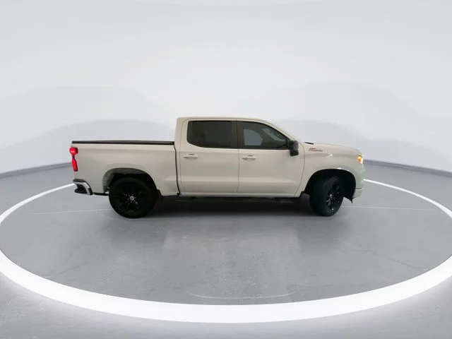 Used 2023 White Chevrolet RST image 9