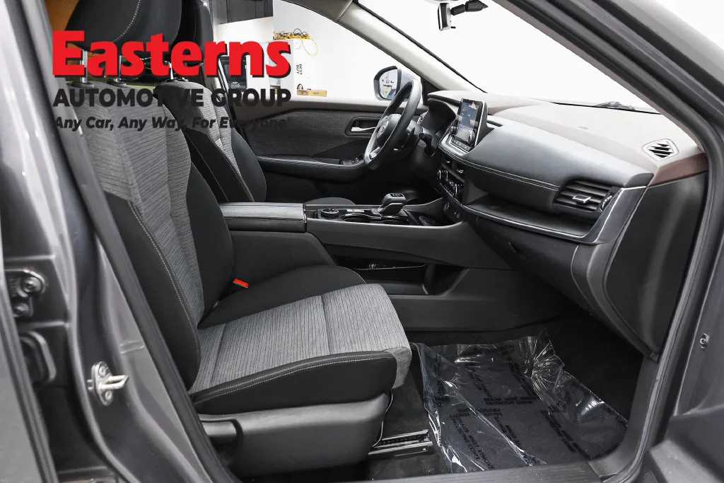 Used 2023 Gray Nissan SV image 24
