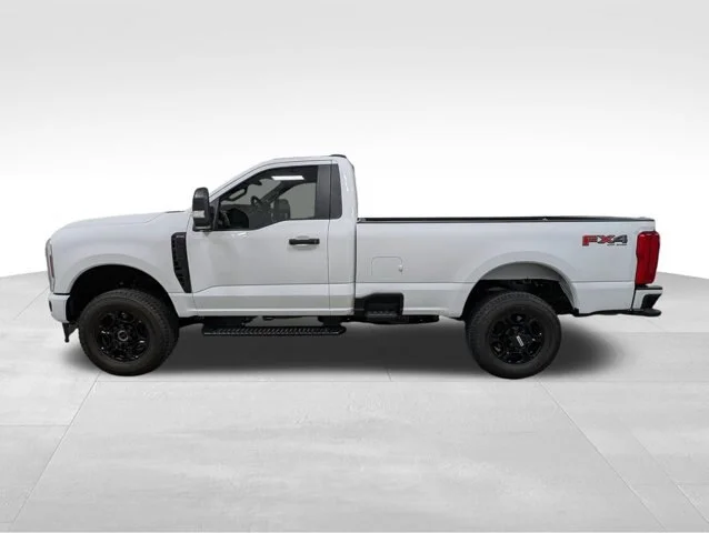 New 2026 Oxford White Ford F-250® XL image 15