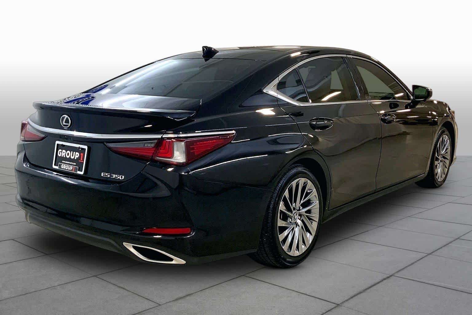 Used 2024 Obsidian Lexus Ultra Luxury image 12