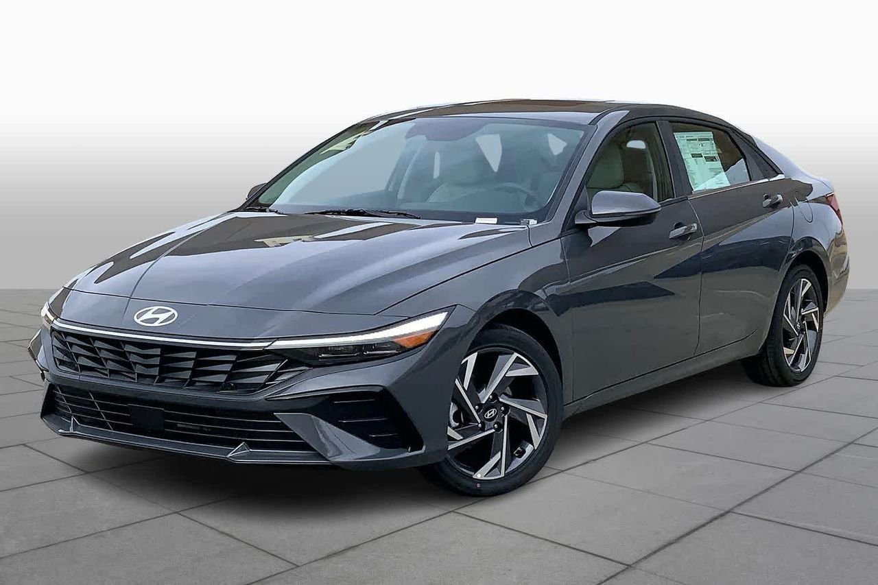 2026 Hyundai Elantra 2.0 Limited IVT's photo