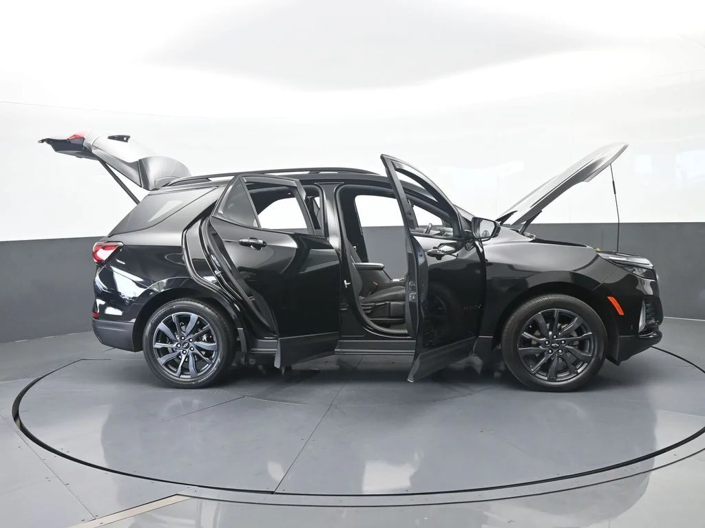 Used 2024 Mosaic Black Metallic Chevrolet RS image 68