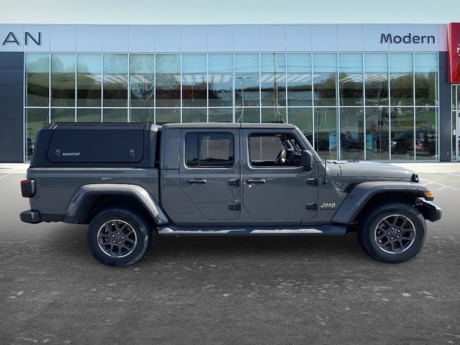 Used 2020 Sting-Gray Clearcoat Jeep Overland image 4