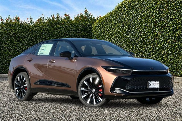 New 2027 Toyota Toyota Crown Platinum 4D Sedan in Seaside #6717470
