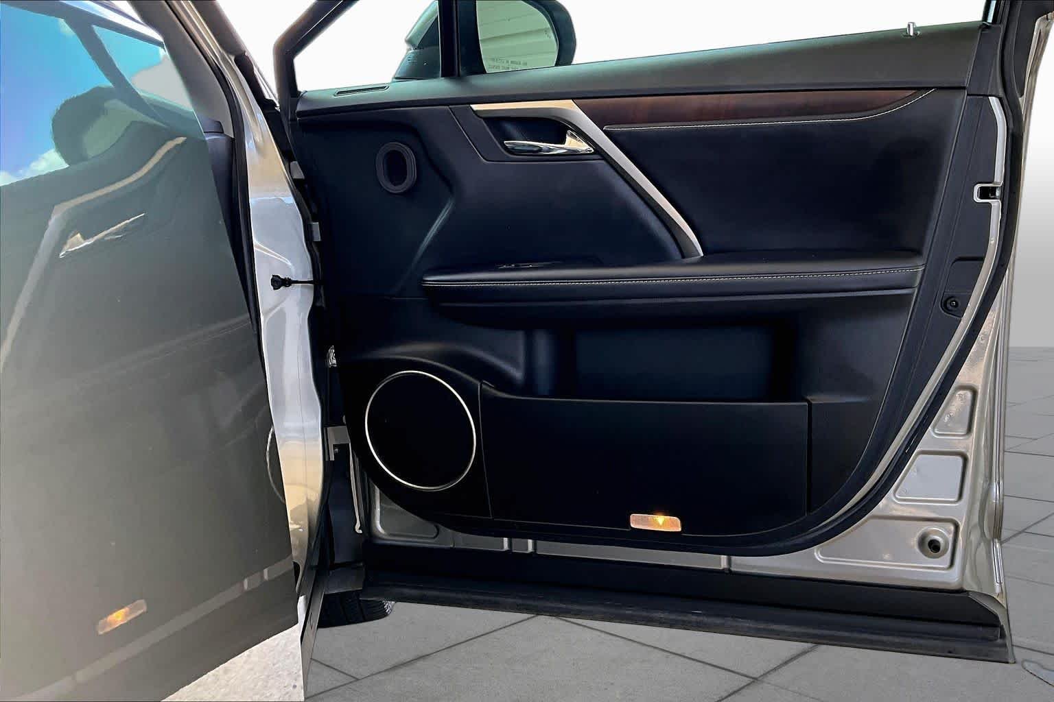 Used 2020 Atomic Silver Lexus  image 23