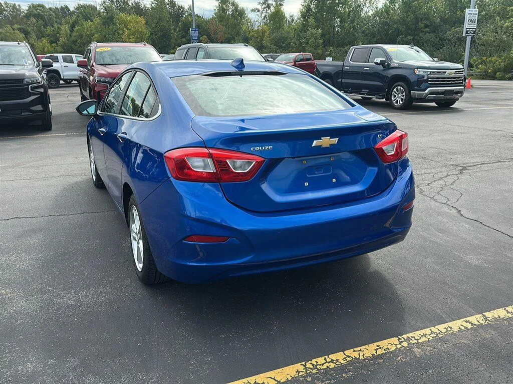 Used 2017 Kinetic Blue Metallic Chevrolet LT image 4