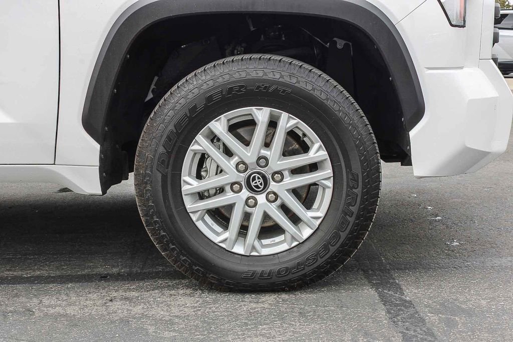 2025 Toyota Tundra SR5 - Photo 12