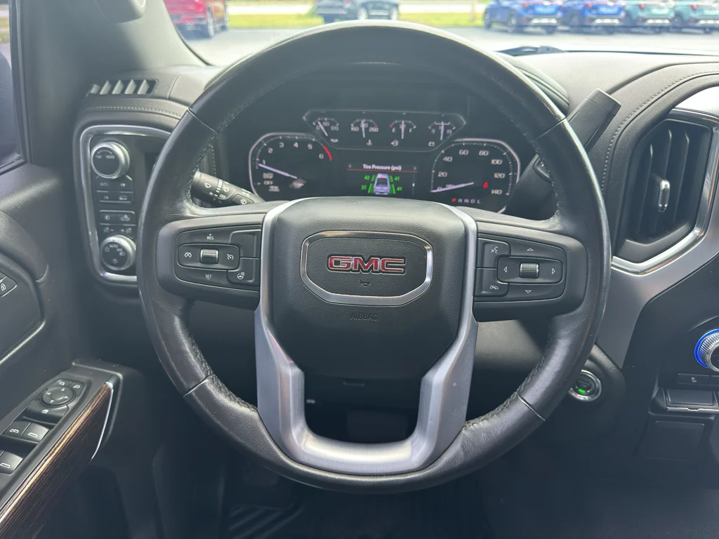 Used 2021 Satin Steel Metallic GMC Elevation image 12