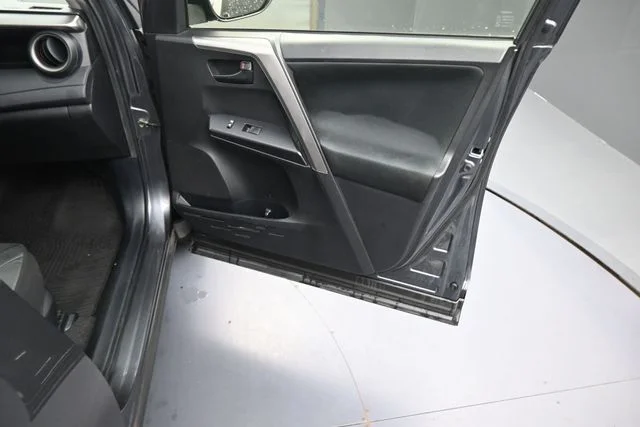 Used 2016 Gray Toyota LE image 74