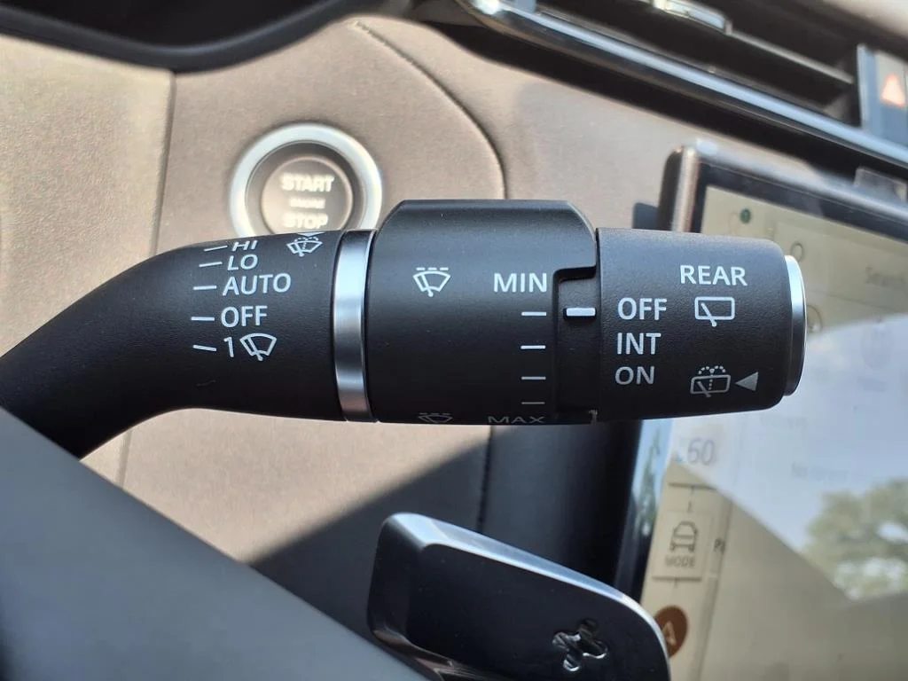 2026 Land Rover Range Rover Velar Dynamic SE - Photo 13