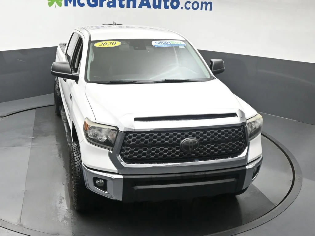 Used 2020 White Toyota SR5 image 27