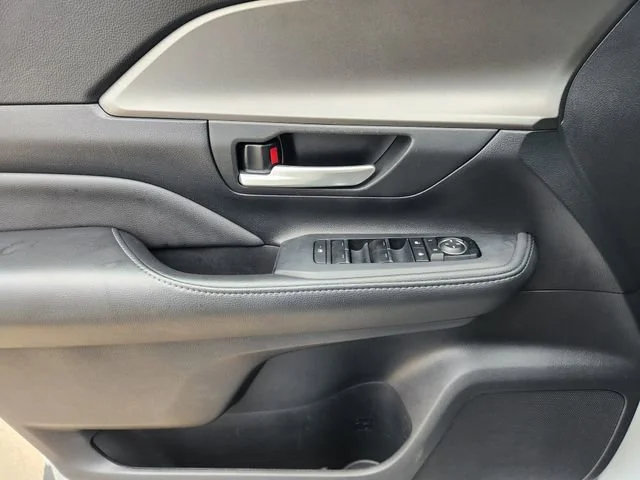 car-gallery-26