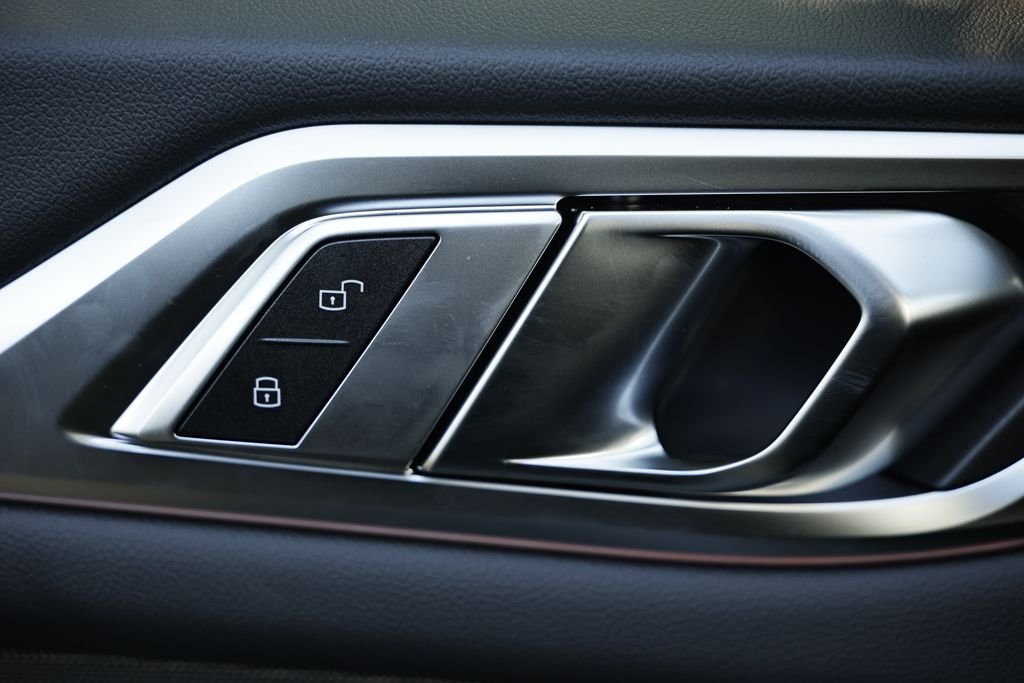 2026 BMW 4 Series M440i - Photo 13