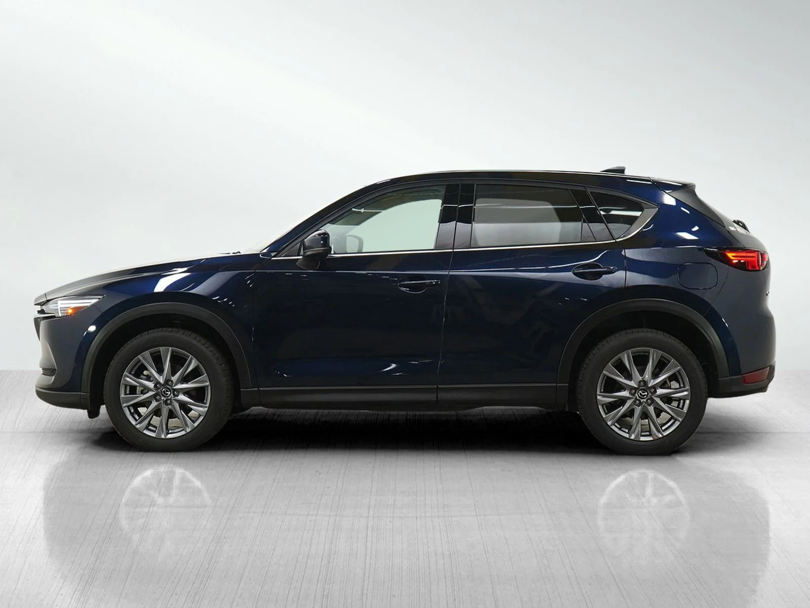 Used 2021 Mazda CX-5 Grand Touring Reserve with VIN JM3KFBAY7M0346938 for sale in White Bear Lake, Minnesota