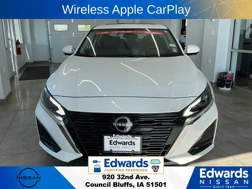 Certified Used 2023 White Nissan 2.5 SL image 3