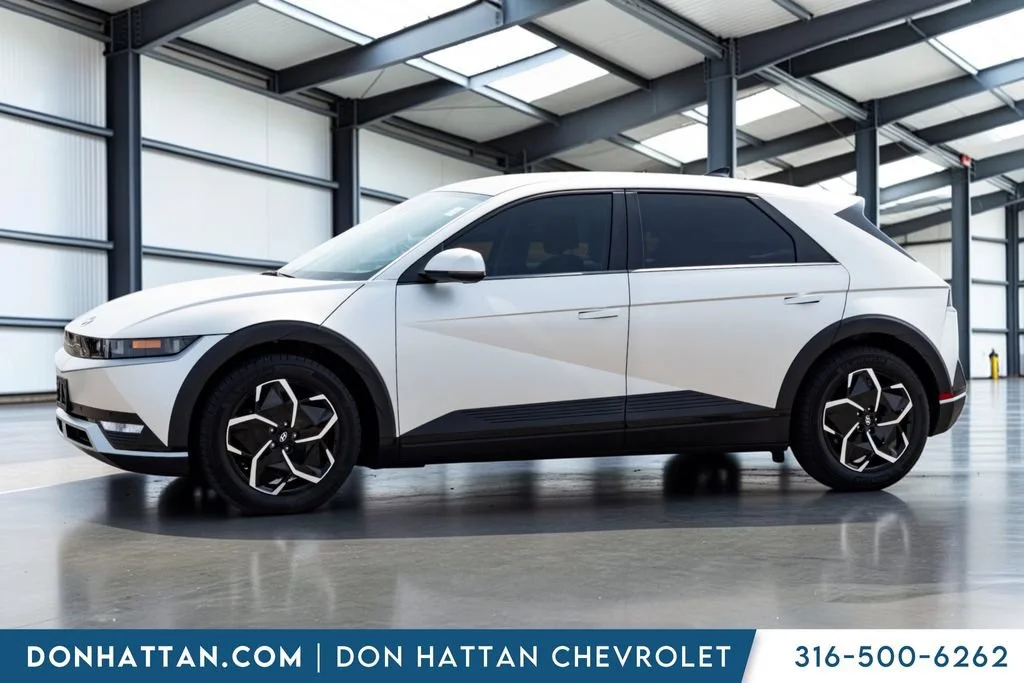 Used 2024 Hyundai IONIQ 5 SEL with VIN KM8KNDDF1RU271084 for sale in Park City, KS