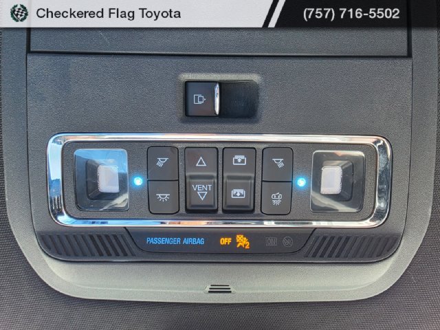Used 2022 Star White Metallic Tri-Coat Ford Lariat image 11