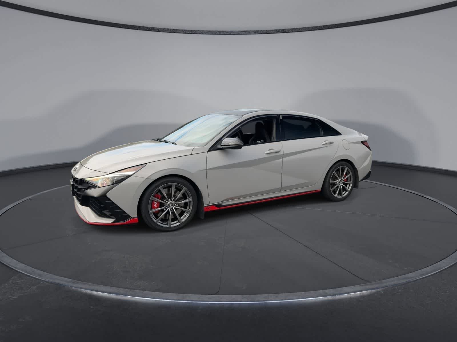 Used 2022 Gray Hyundai  image 4